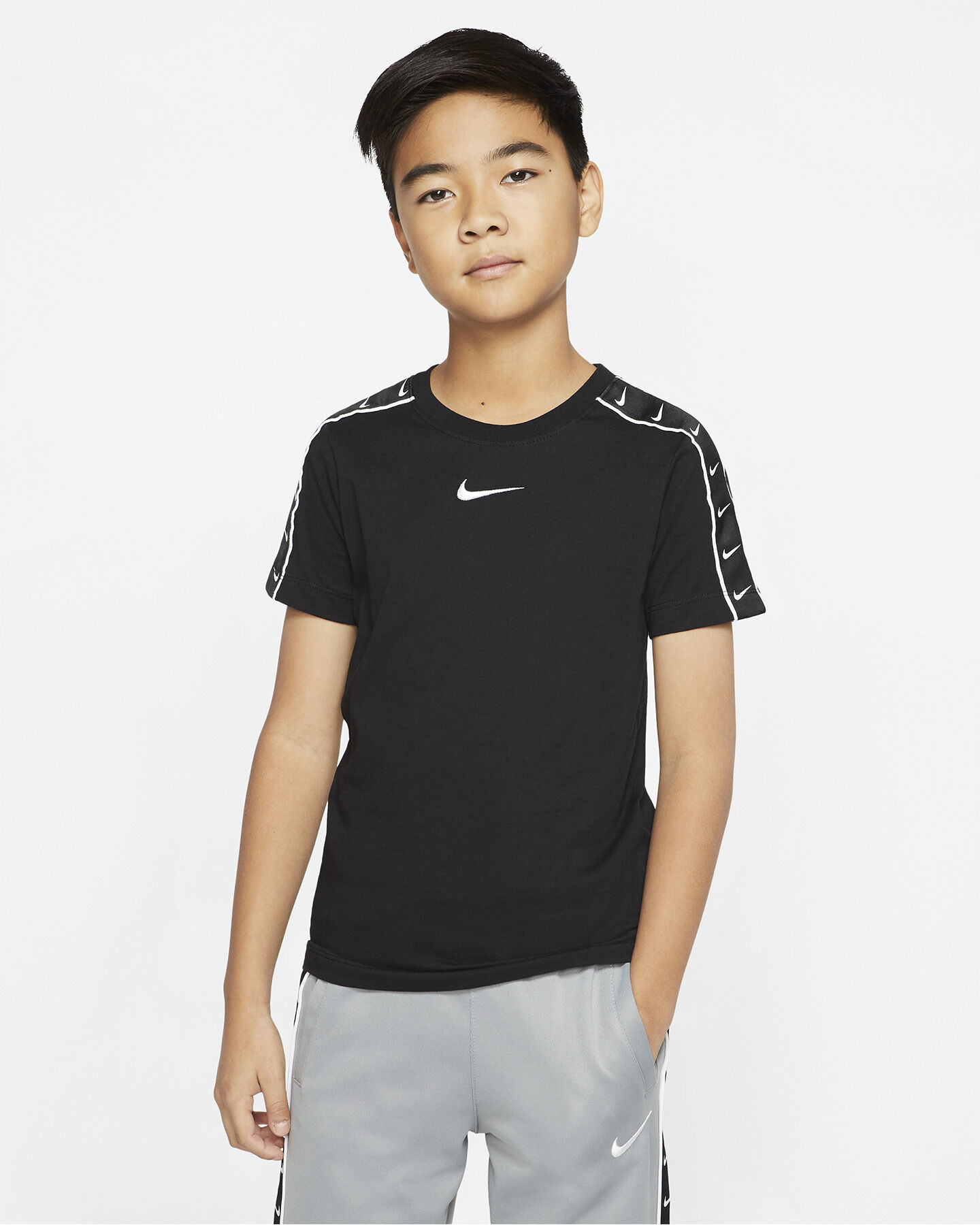  T-Shirt NIKE TAPE JR S5173227|010|S scatto 2