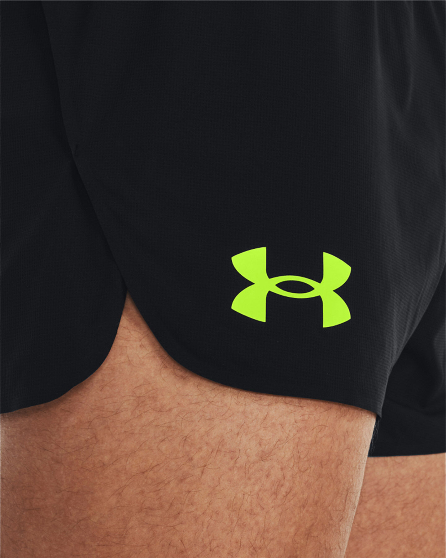 Short running UNDER ARMOUR LIGHTER THAN AIR M S5528843|0001|SM scatto 4