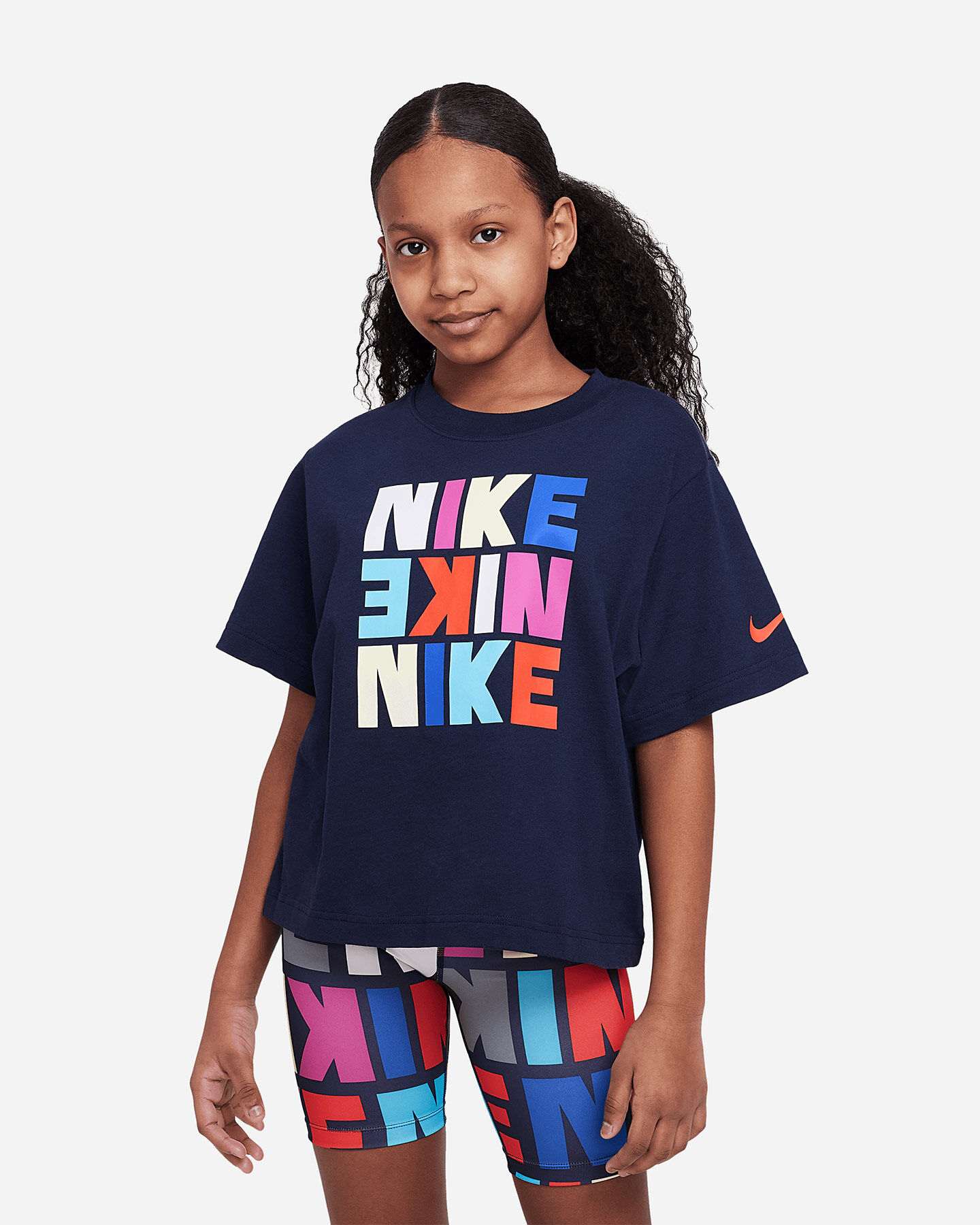  T-Shirt NIKE LETTERING JR S5539316|451|S scatto 0