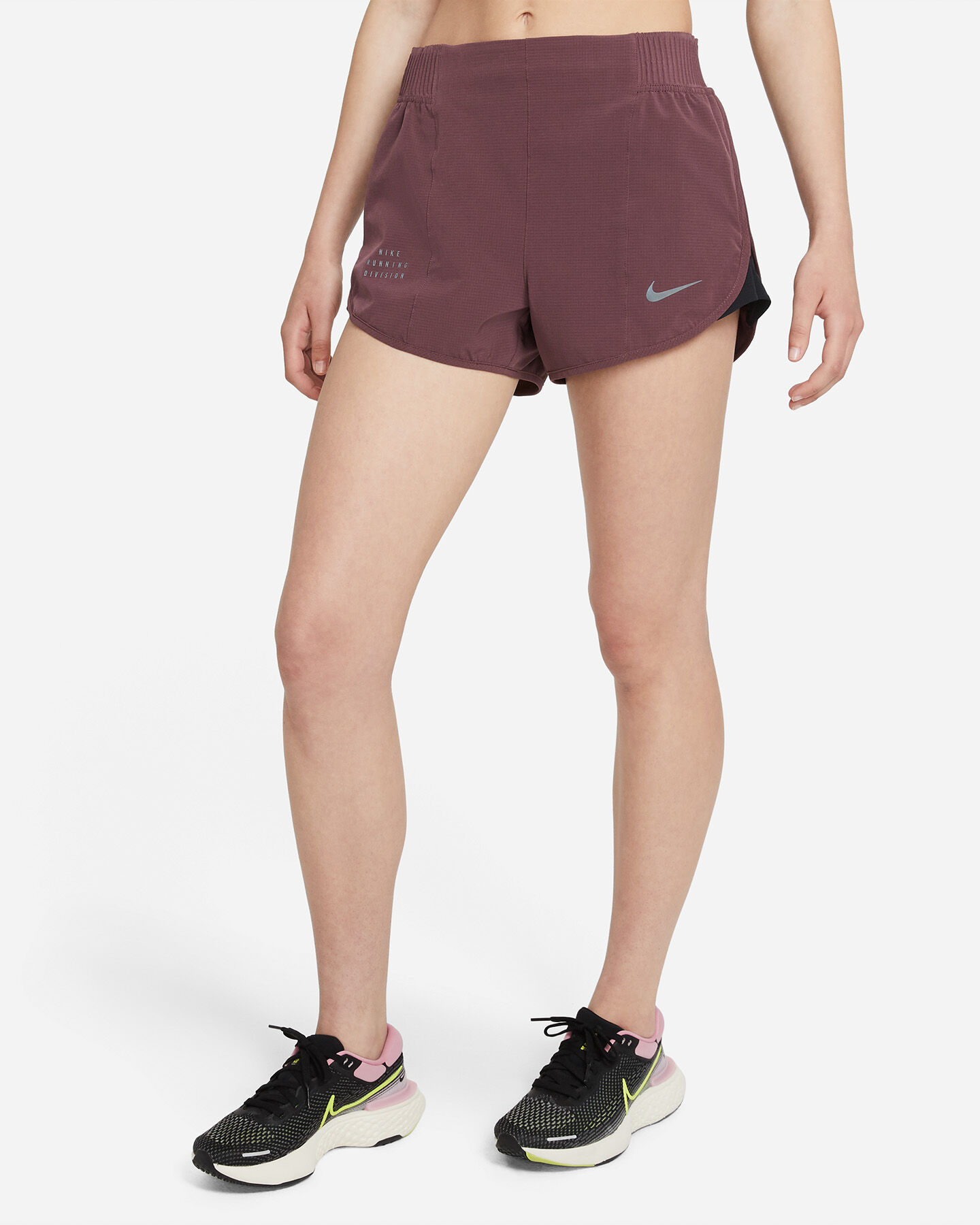  Short running NIKE RUN DIVISION TEMPO LUXE W S5320080 scatto 0