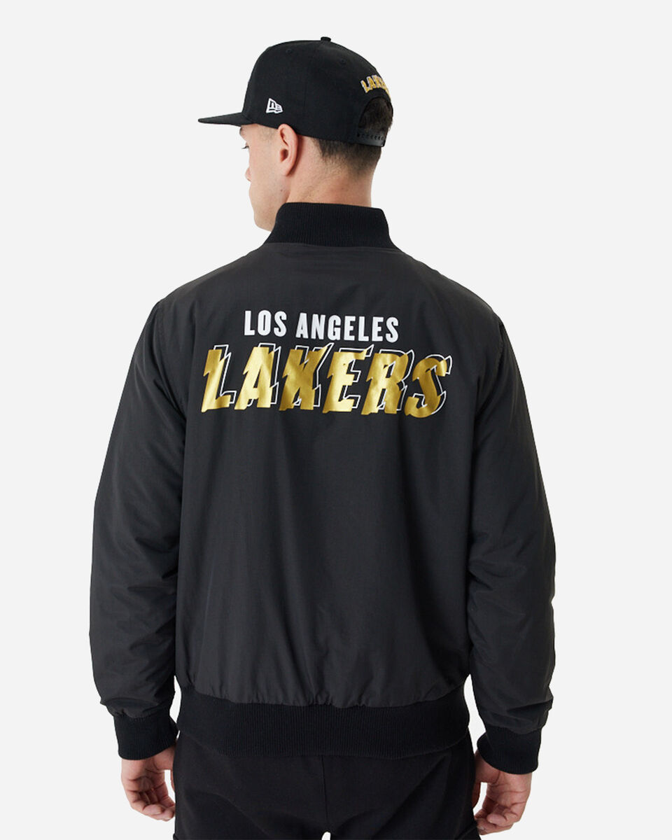  Abbigliamento basket NEW ERA SCRIPT GOLD BP LOS ANGELES LAKERS M S5631208|001|M scatto 1
