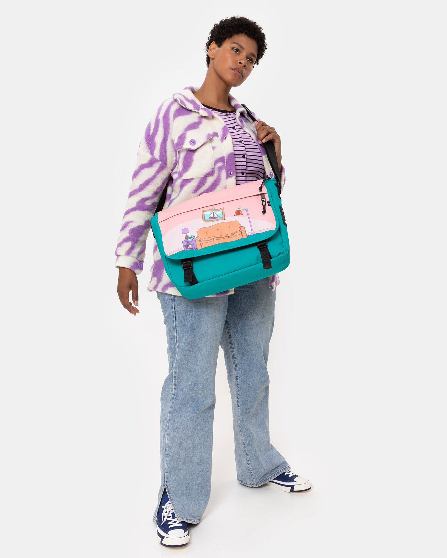  Tracolla EASTPAK DELEGATE+ THE SIMPSONS SOFA  S5550408|7A5|OS scatto 3
