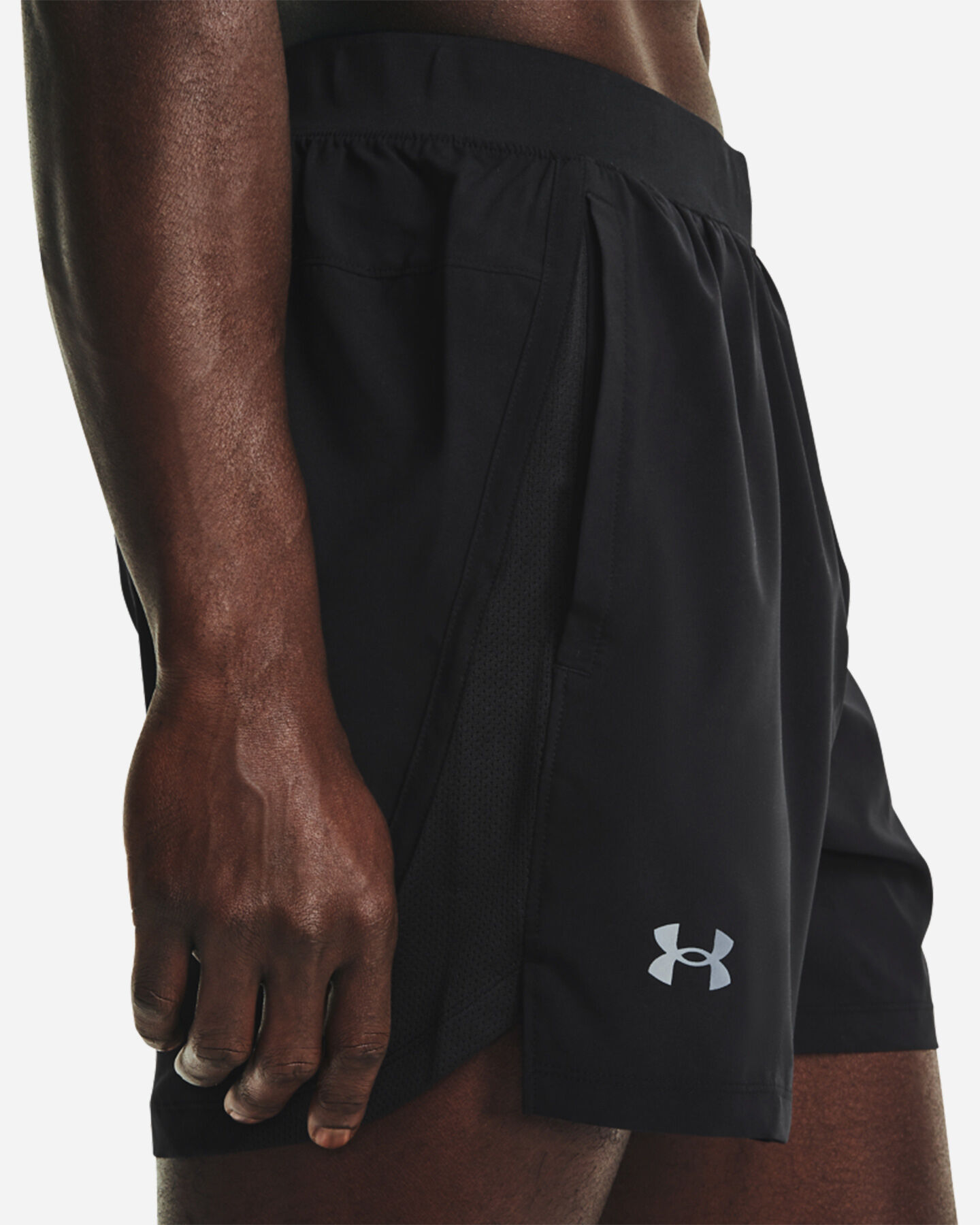  Short running UNDER ARMOUR LAUNCH 5'' M S5287239|0001|SM scatto 5