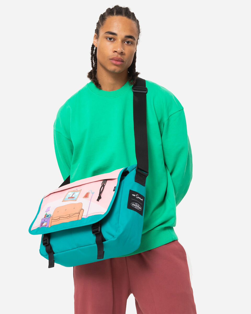  Tracolla EASTPAK DELEGATE+ THE SIMPSONS SOFA  S5550408|7A5|OS scatto 0