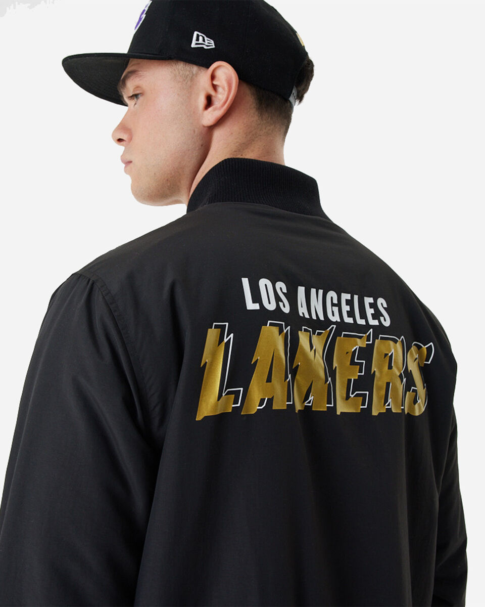  Abbigliamento basket NEW ERA SCRIPT GOLD BP LOS ANGELES LAKERS M S5631208|001|M scatto 3