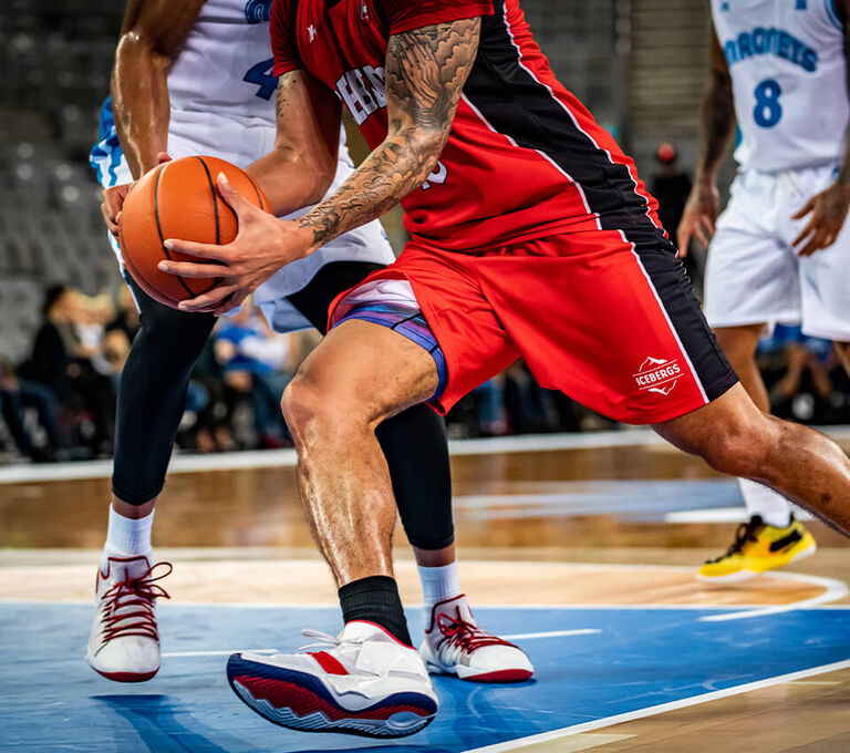 Squadra che gioca a basket a livello professionista