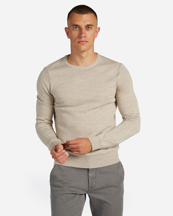 Casual city m