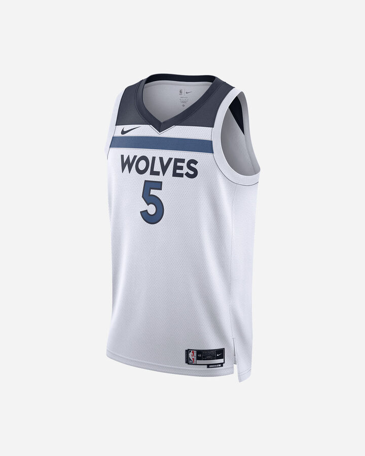 Twolves a.e. m