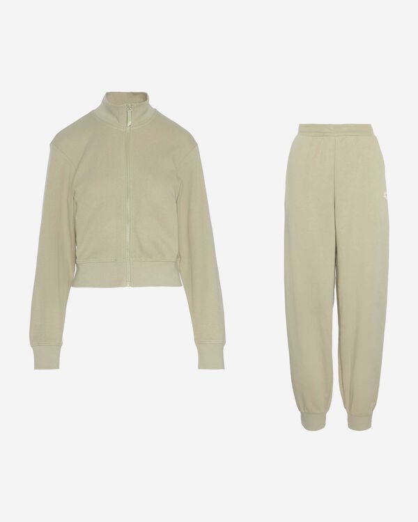 Athletic essential w