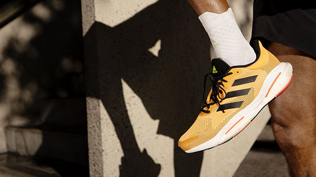 adidas Running: abbigliamento e scarpe da corsa | Cisalfa Sport بي سي اقساط