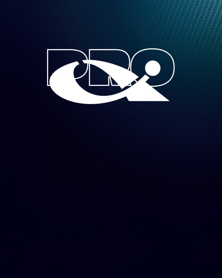 Fondo blu e logo Cisalfa Pro bianco in primo piano