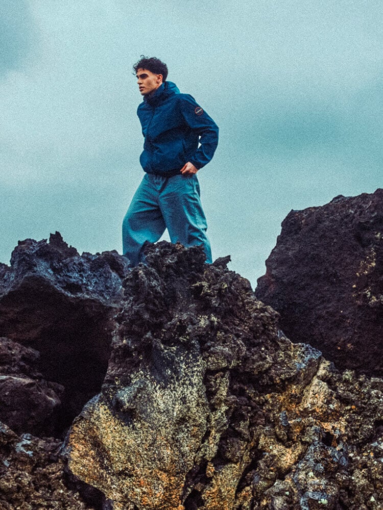 Ragazzo che indossa giacca Napapijri