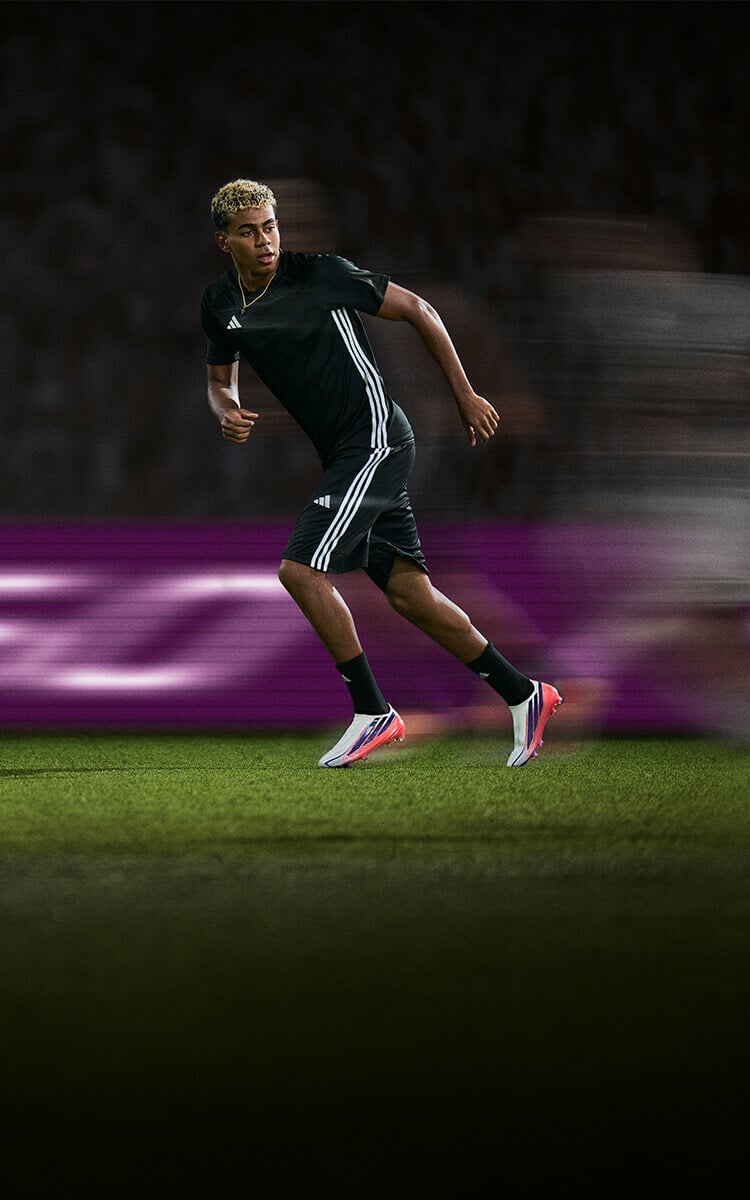 Yamal con scarpe da calcio adidas F50