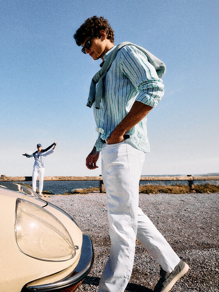 Ragazzo che indossa abbigliamento North Sails