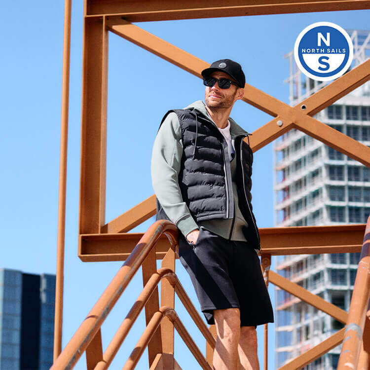 Ragazzo che indossa outfit North Sails