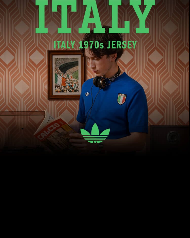 Ragazzo che indossa maglia adidas Italia 1970 Jersey