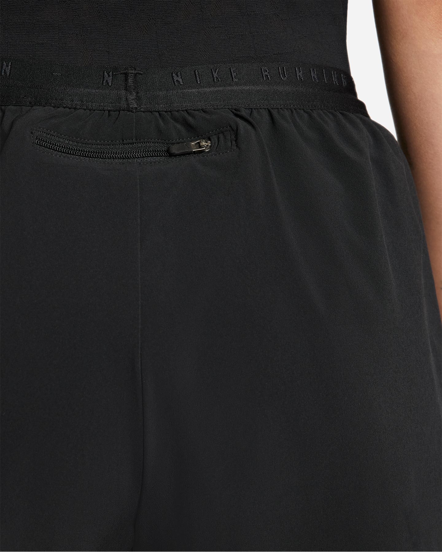 Short running NIKE DRI FIT RUN DIVISION 2IN1 W - Nero - 4 | Cisalfa Sport