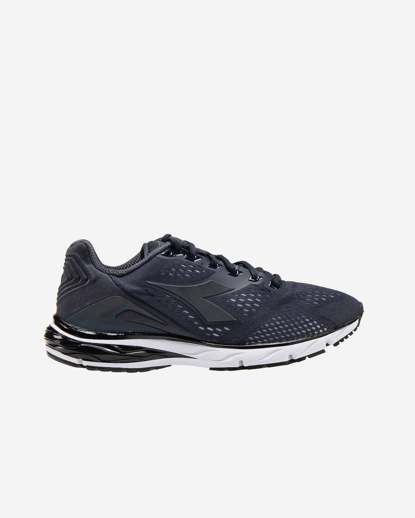 diadora mythos blushield hip 3