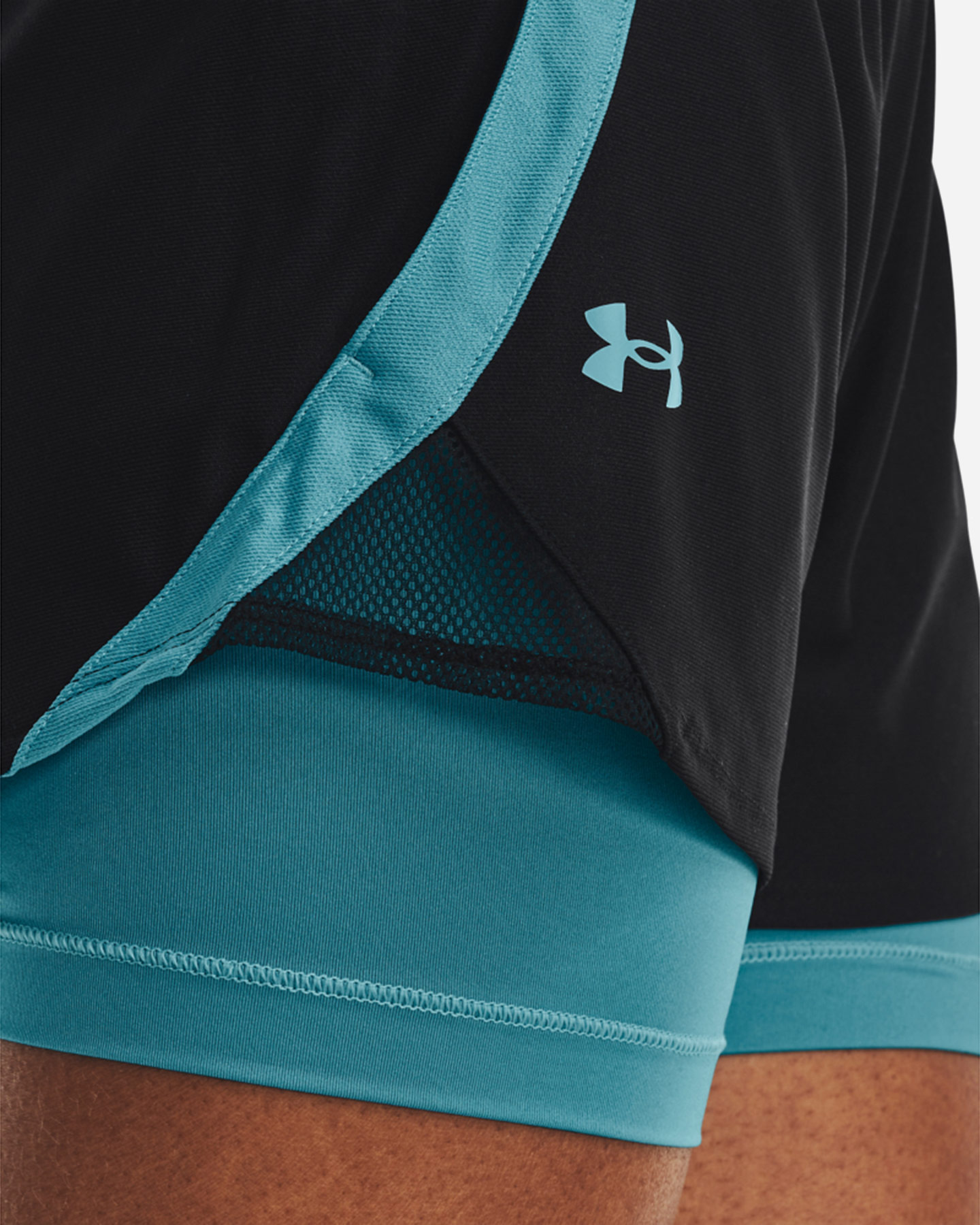 Short training UNDER ARMOUR PLAY UP 2-IN-1 W - 10 | Cisalfa Sport