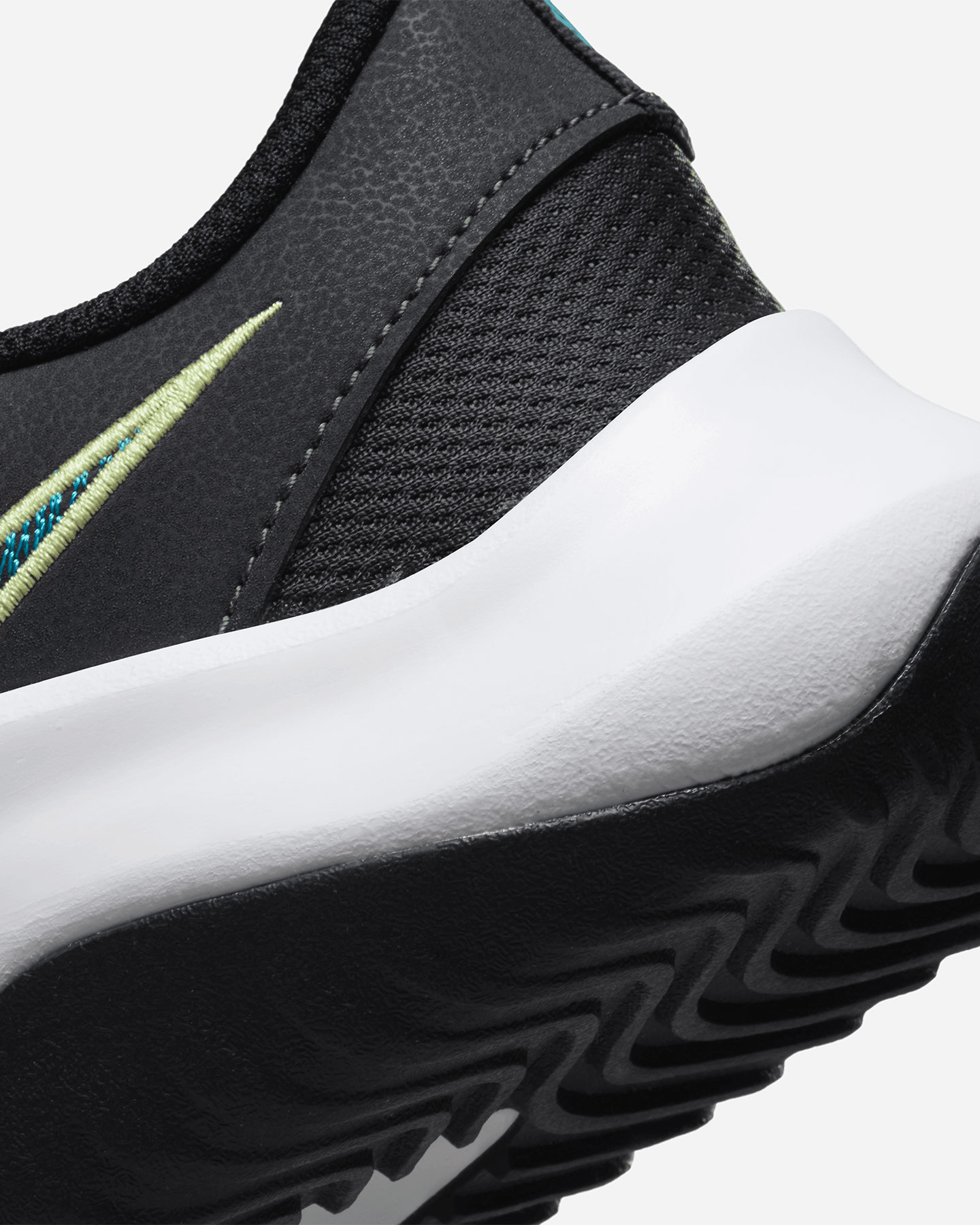 Scarpe training NIKE LEGEND ESSENTIAL M - Bianco - 5 | Cisalfa Sport