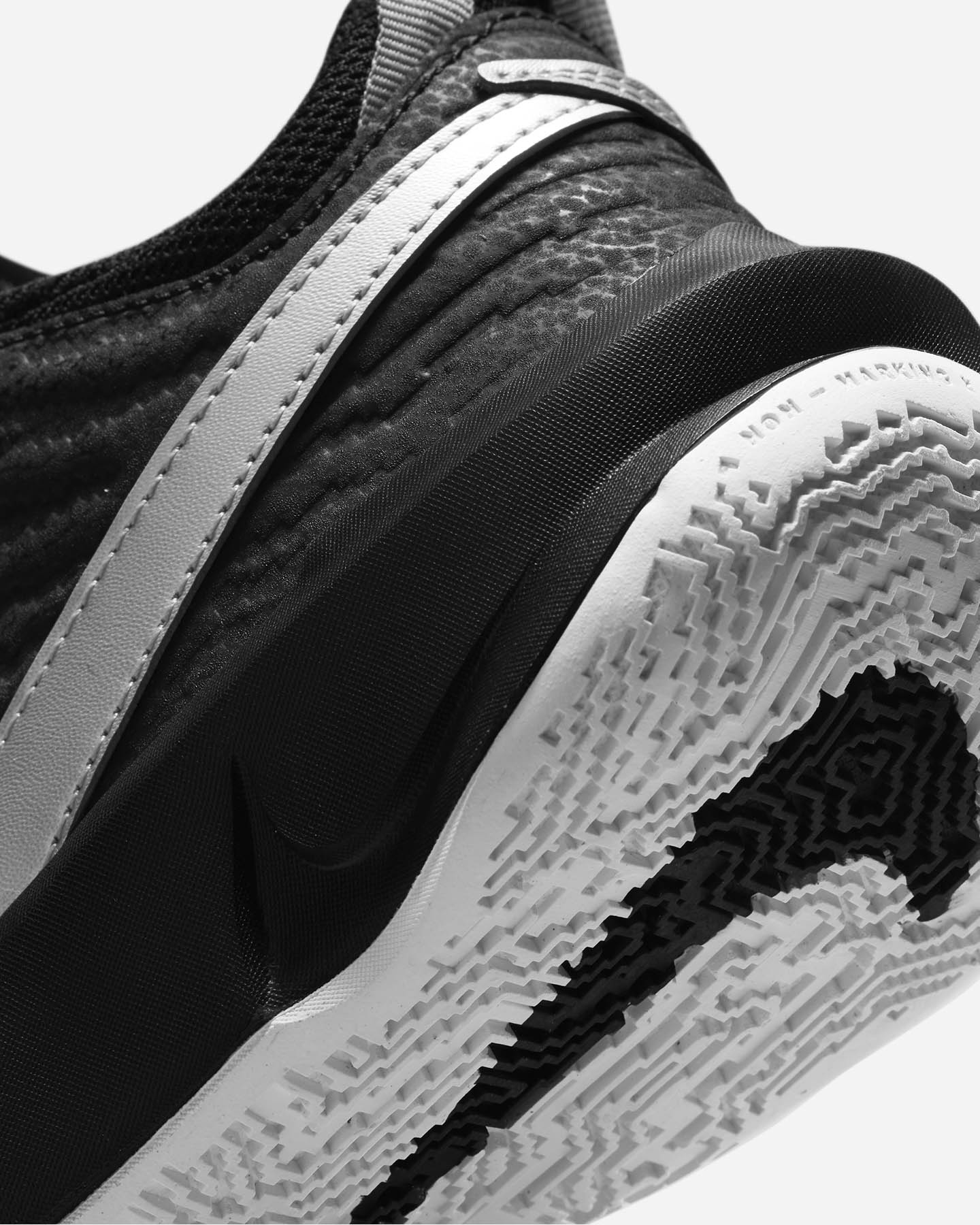 Scarpe sneakers NIKE TEAM HUSTLE D 10 GS JR - Nero - 5 | Cisalfa Sport