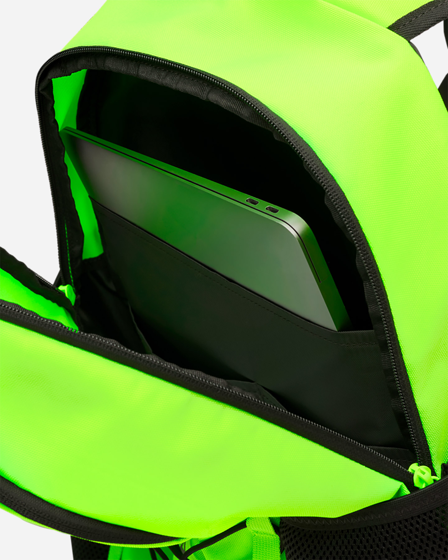 Zaino UNDER ARMOUR HUSTLE SPORT 6.0  - Verde - 3 | Cisalfa Sport