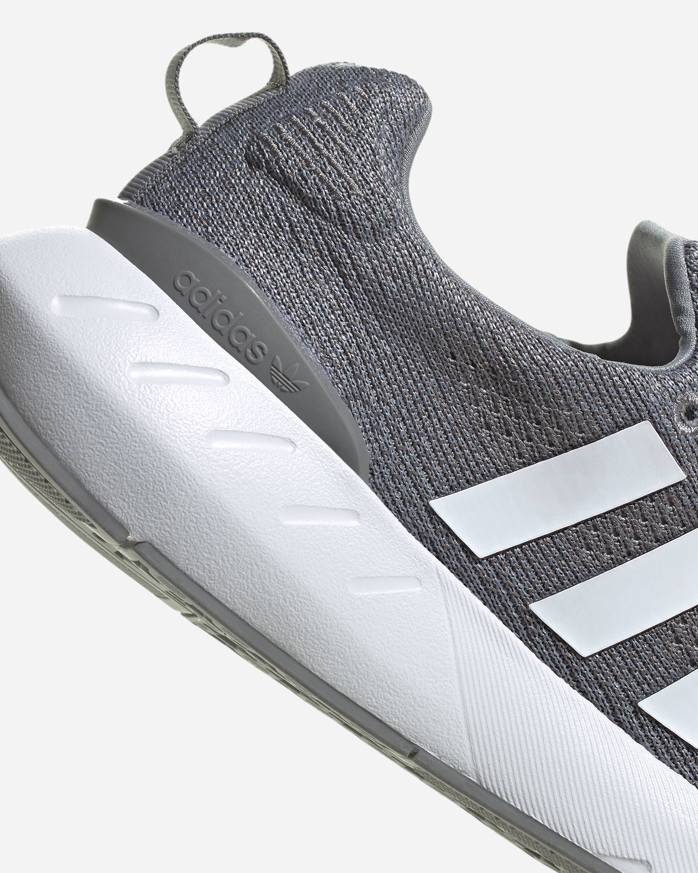 Scarpe sneakers ADIDAS SWIFT RUN 22 M - Grigio - 5 | Cisalfa Sport