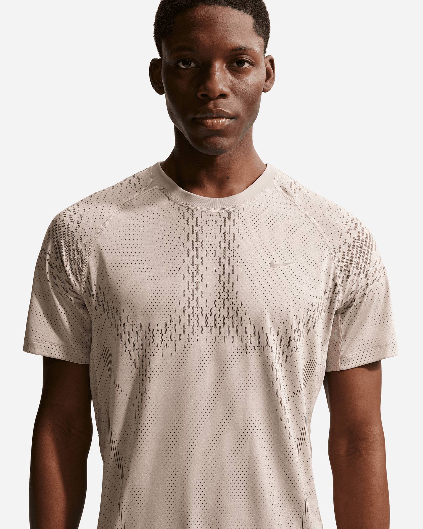 T-shirt running NIKE STRIDE M - Grigio - 3 | Cisalfa Sport