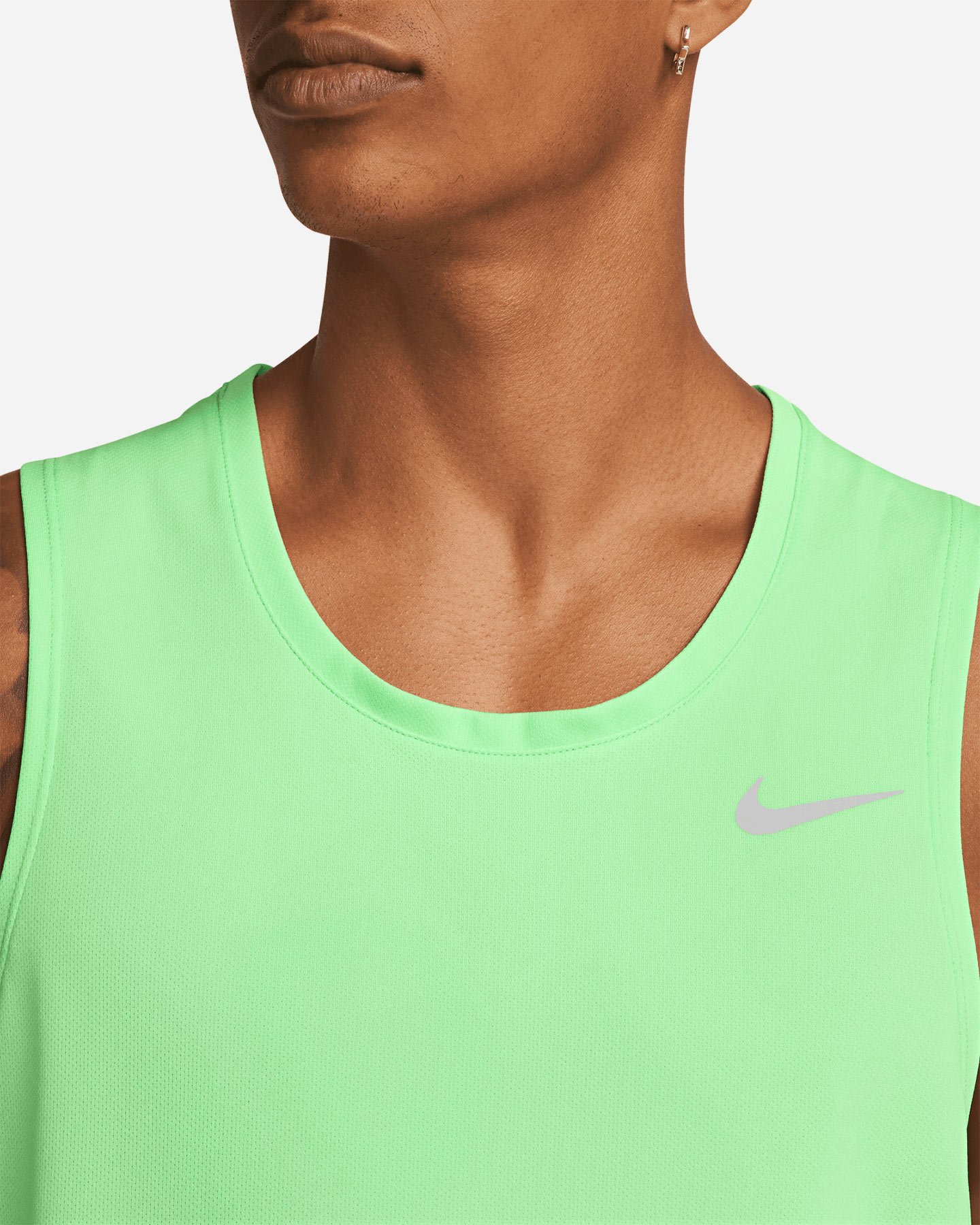 Canotta running NIKE MILER M - Verde - 2 | Cisalfa Sport
