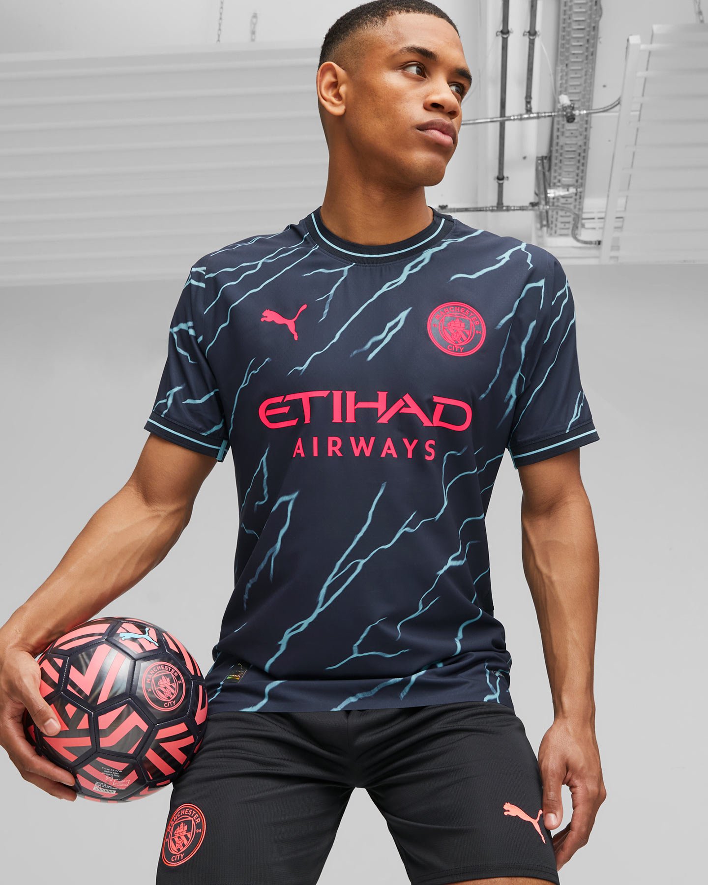 Maglia calcio ufficiale PUMA MANCHESTER CITY THIRD AUTH 23-24 M - Blu Navy - 2 | Cisalfa Sport