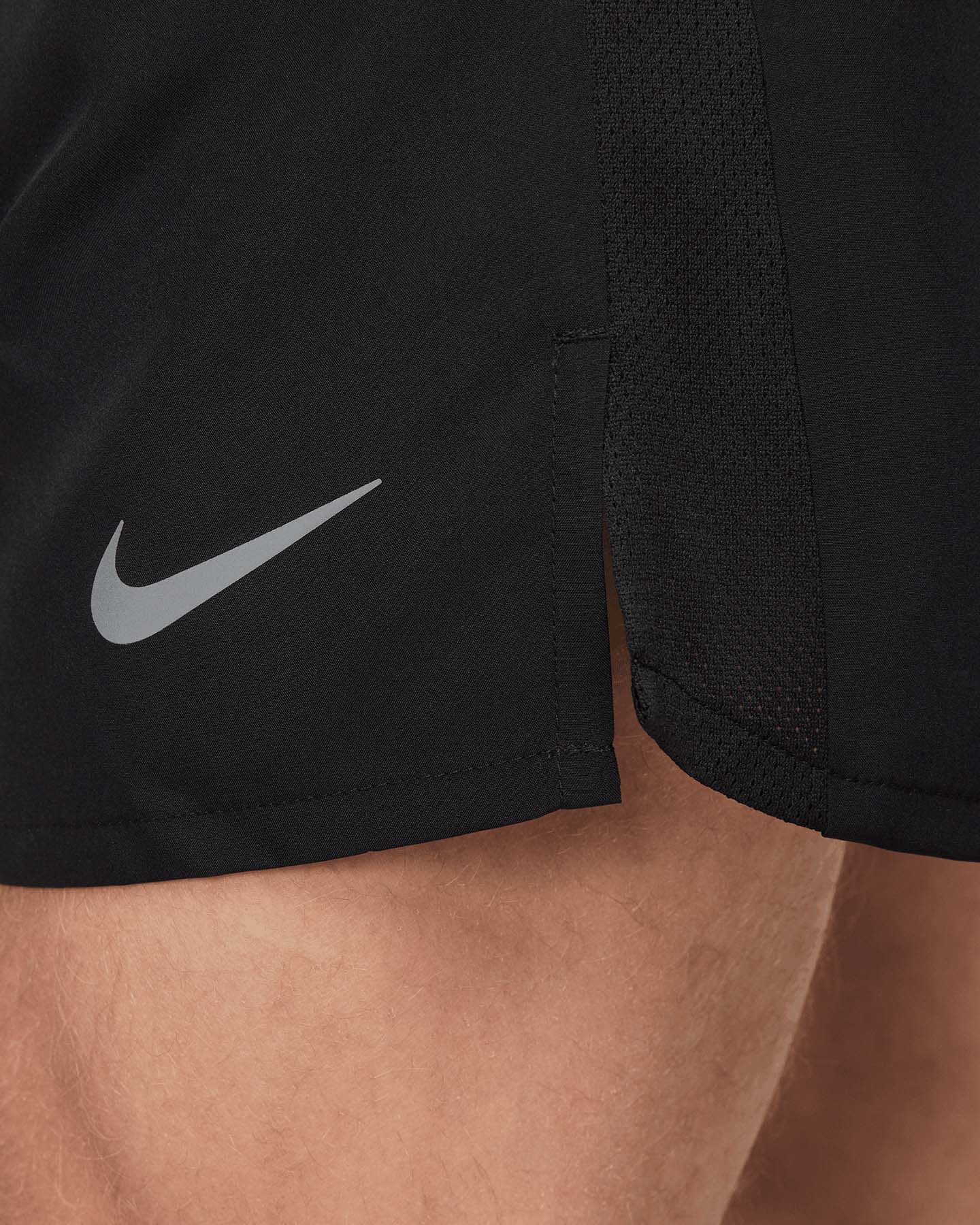 Short running NIKE DRI FIT CHALLENGER 7IN M - Nero - 4 | Cisalfa Sport