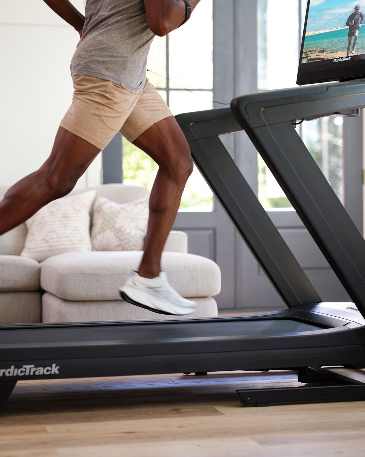 Tapis roulant NORDICTRACK COMMERCIAL 2450 + IFIT PRO ANNUALE  - Color mix - 3 | Cisalfa Sport