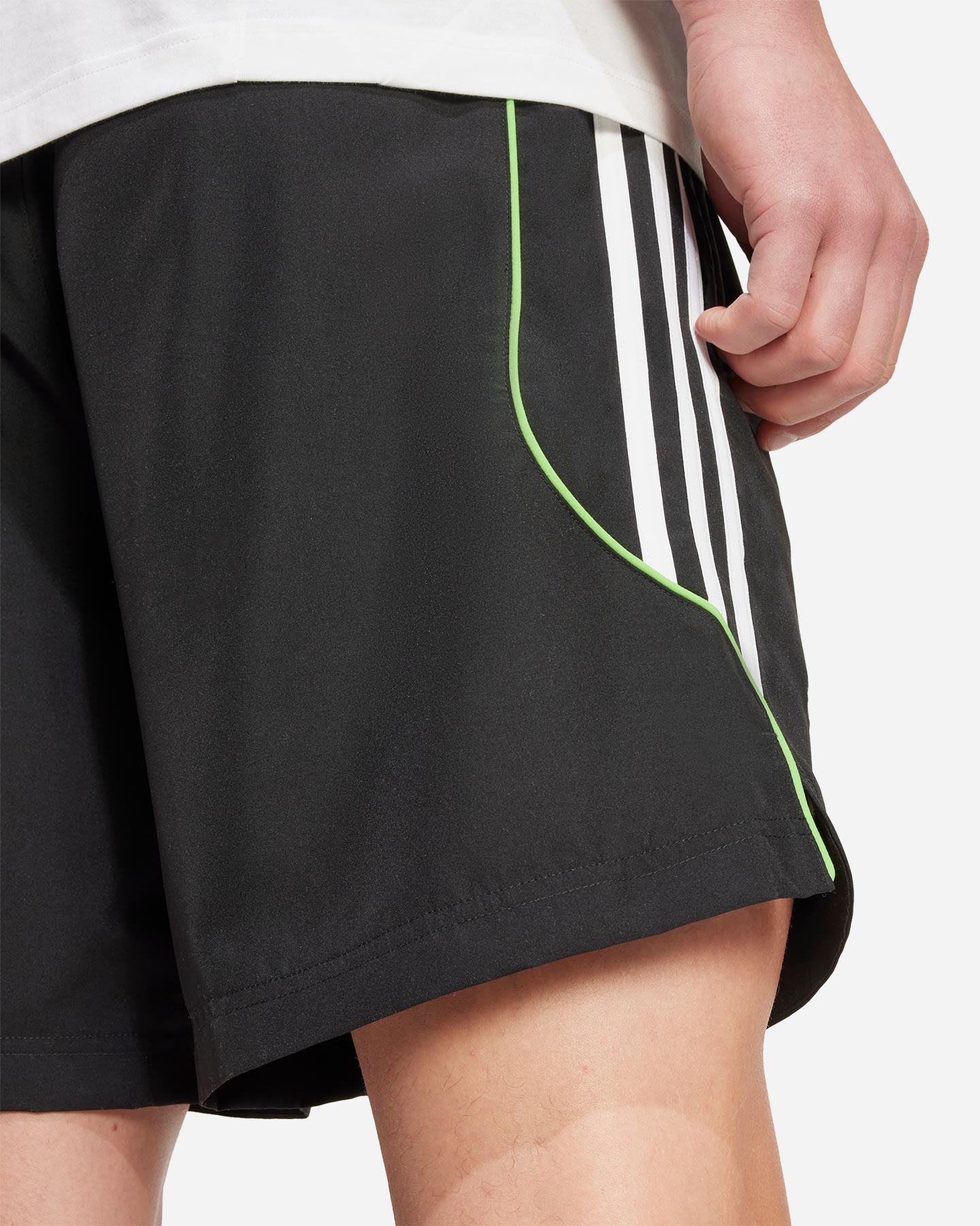 Abbigliamento calcio ufficiale ADIDAS JUVENTUS UBP M - Nero - 3 | Cisalfa Sport