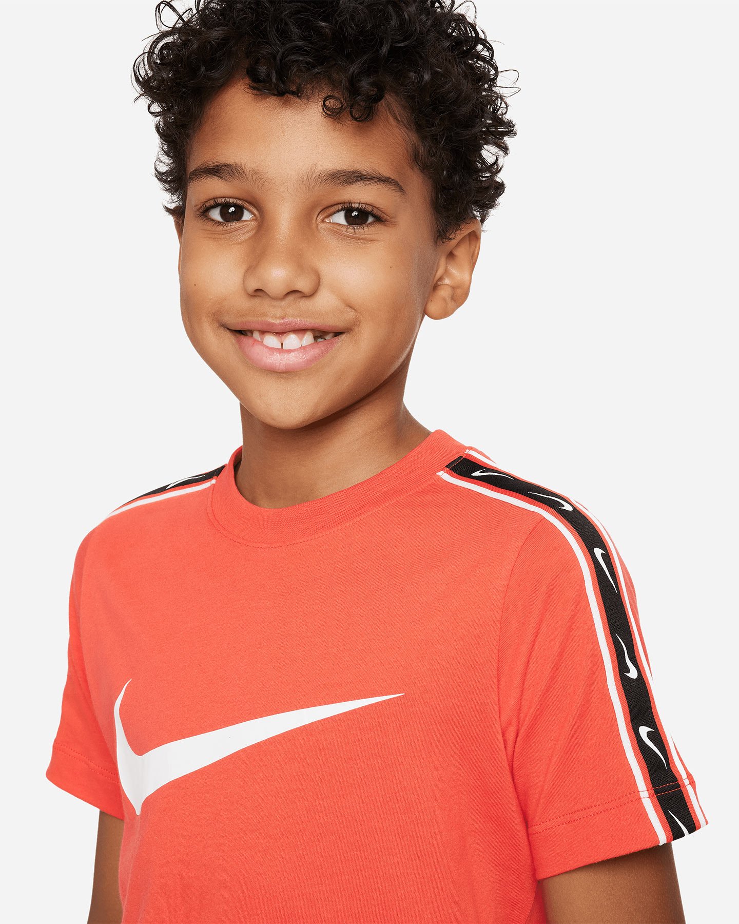 T-shirt NIKE REPEAT TAPE JR - Rosso - 2 | Cisalfa Sport