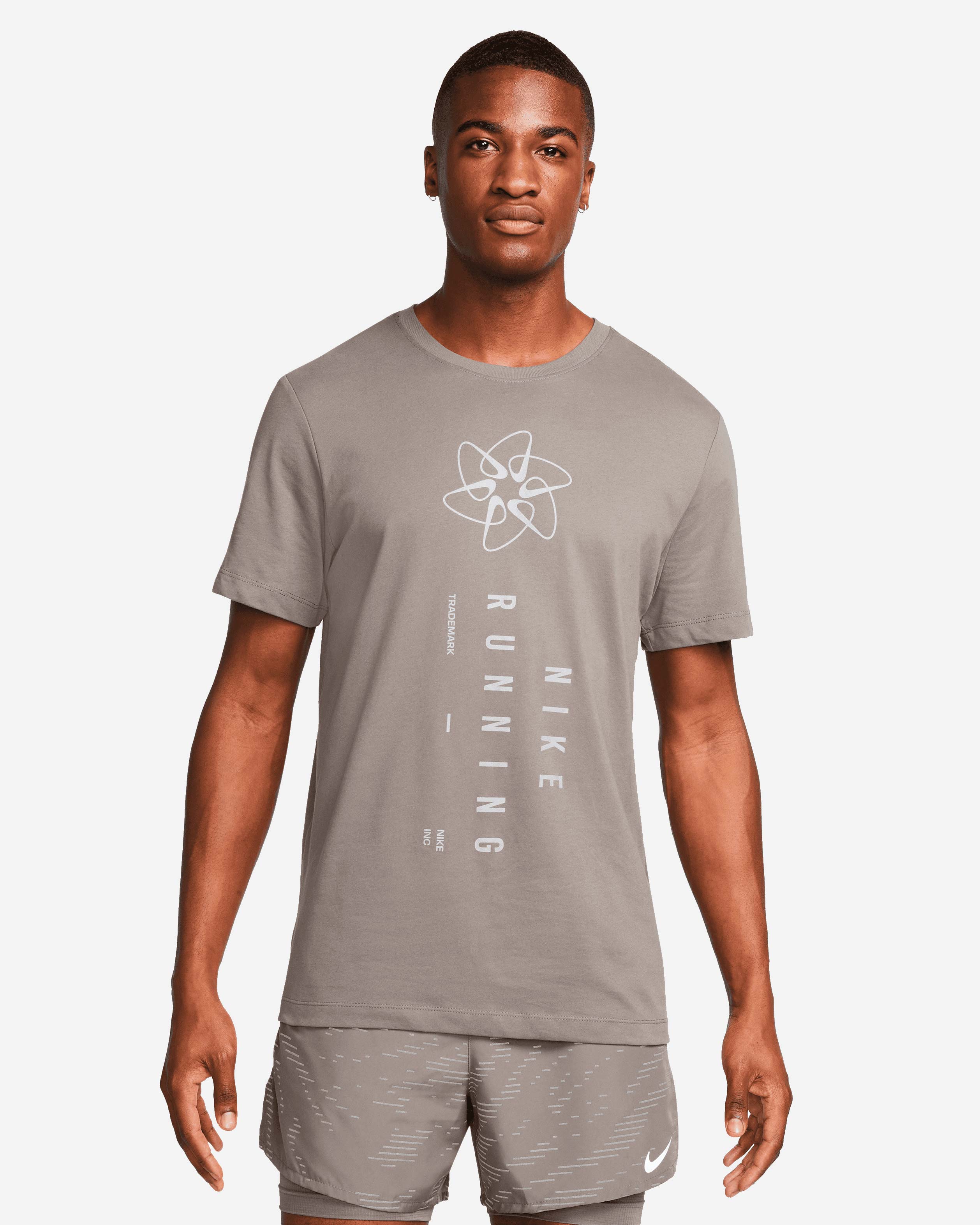 T-shirt running NIKE DF RUN DIVISION M - Grigio - 0 | Cisalfa Sport