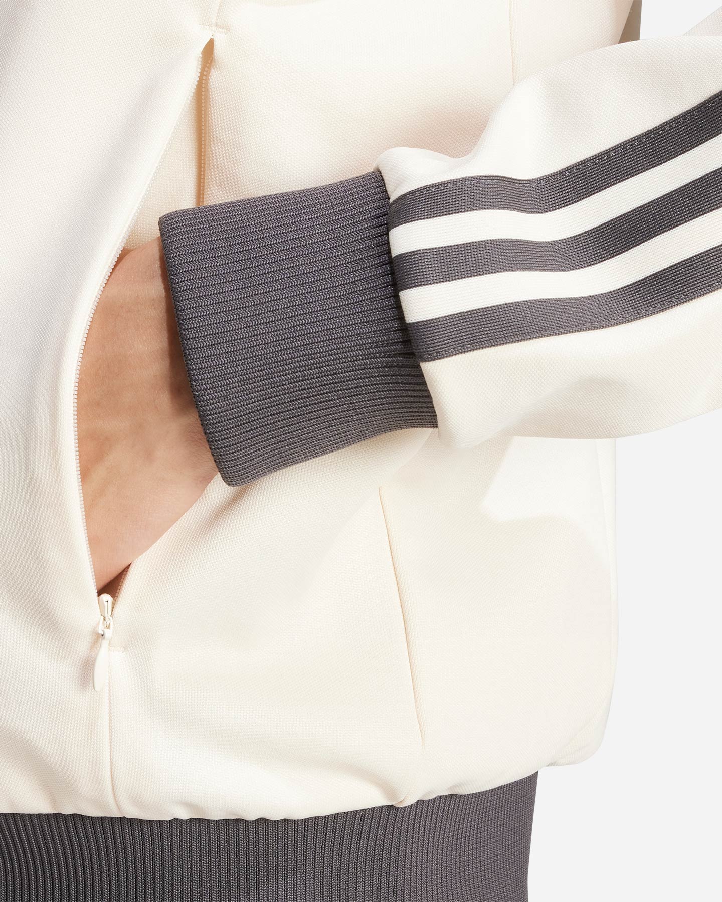 Abbigliamento calcio ufficiale ADIDAS JUVENTUS 24-25 OG M - Color mix - 4 | Cisalfa Sport