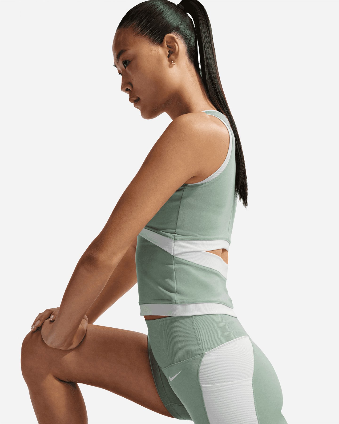 Short training NIKE DRI FIT ONE 5IN W - Verde - 5 | Cisalfa Sport