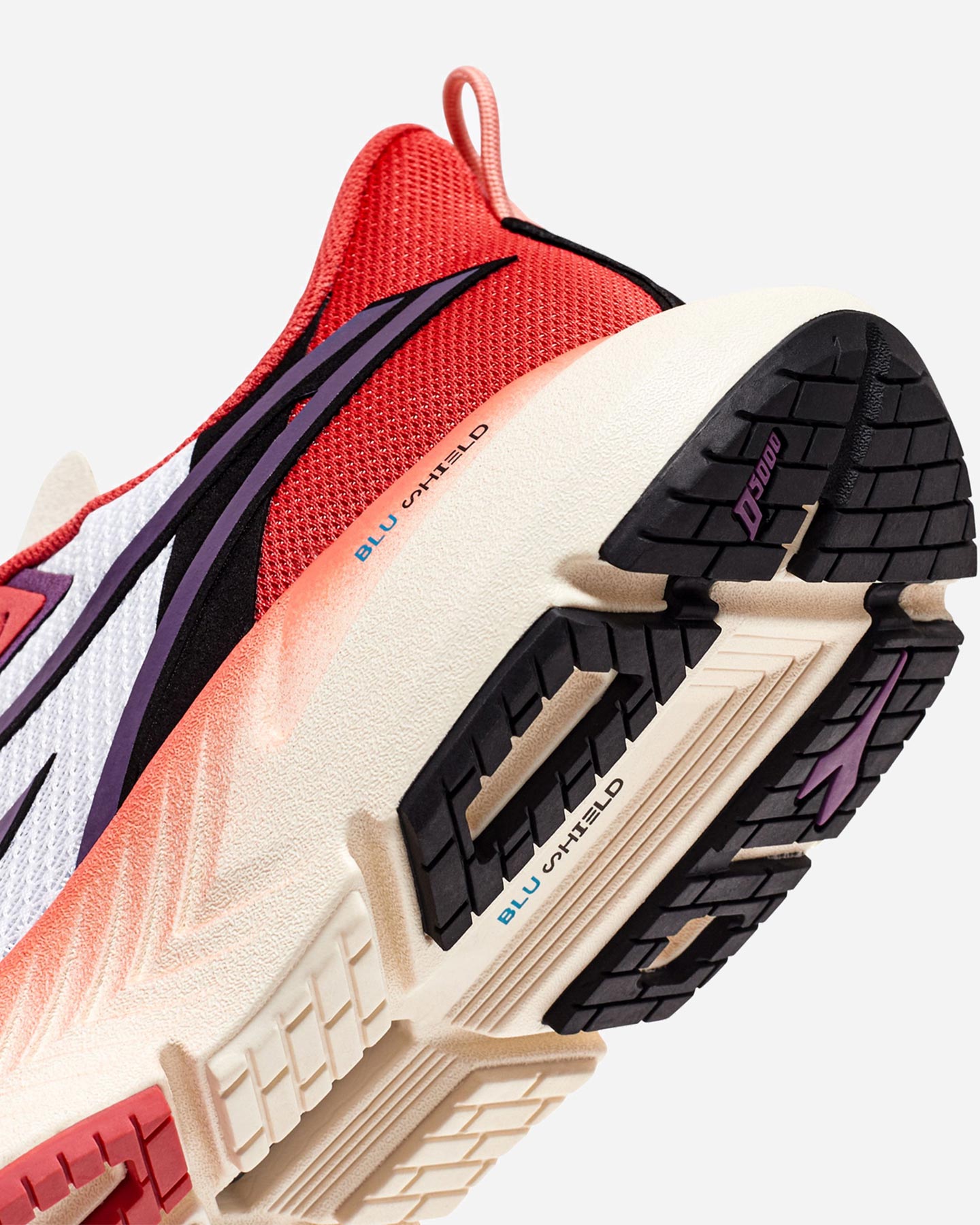 Scarpe running DIADORA MYTHOS BLUSHIELD VOLO 4 W - Bianco - 4 | Cisalfa Sport