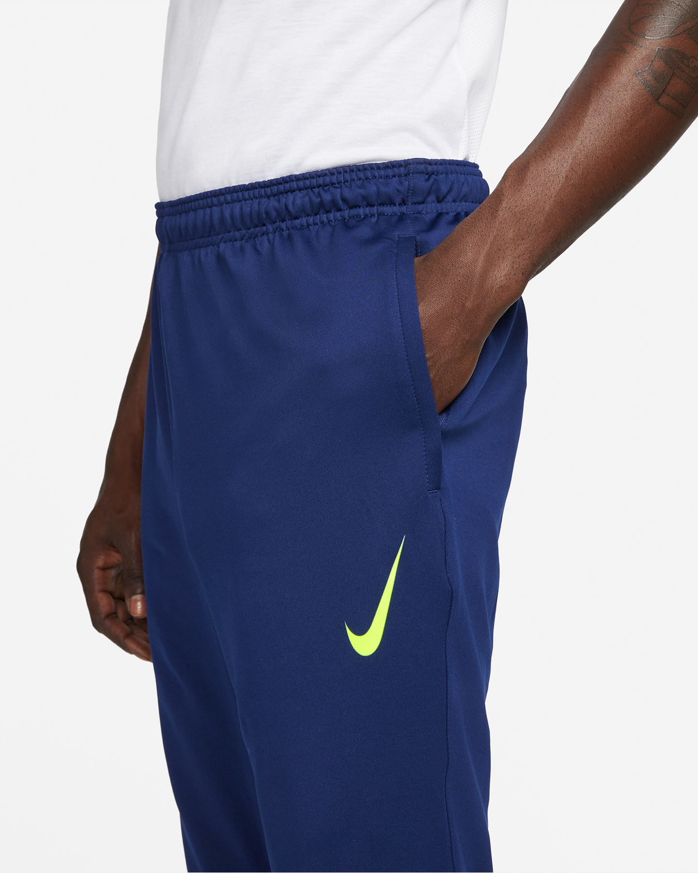 Pantaloncini calcio NIKE THERMAFIT STRIKE KNIT WINTERWARRIOR B M - 3 | Cisalfa Sport