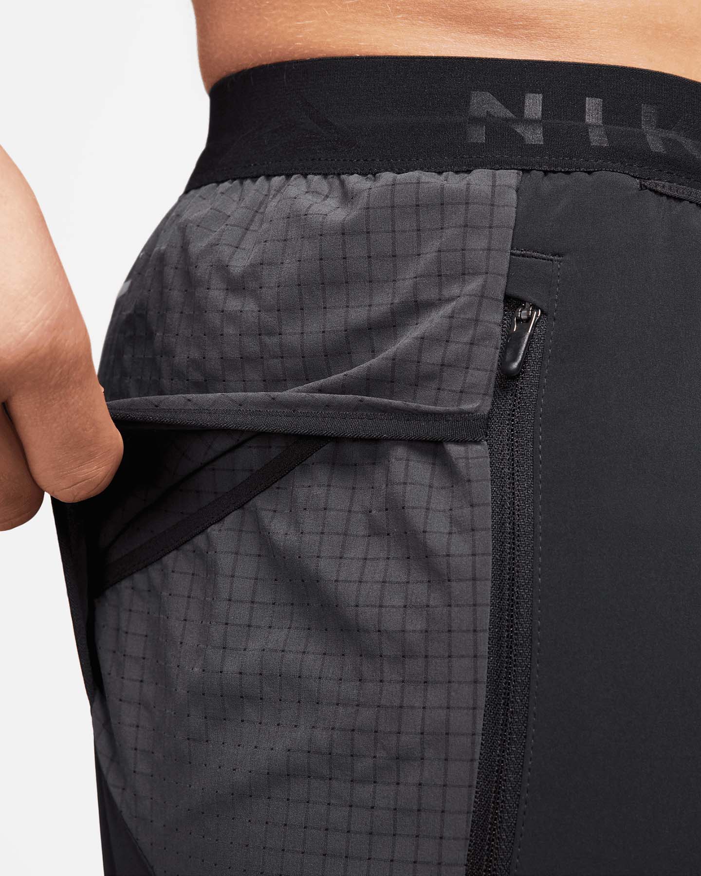 Short running NIKE NK DRI FIT TRAIL 5IN M - Nero - 5 | Cisalfa Sport