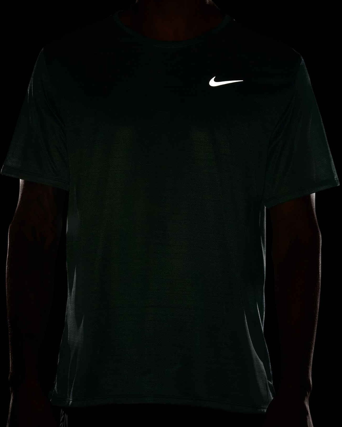 T-shirt running NIKE DRI FIT MILER M - Verde - 4 | Cisalfa Sport