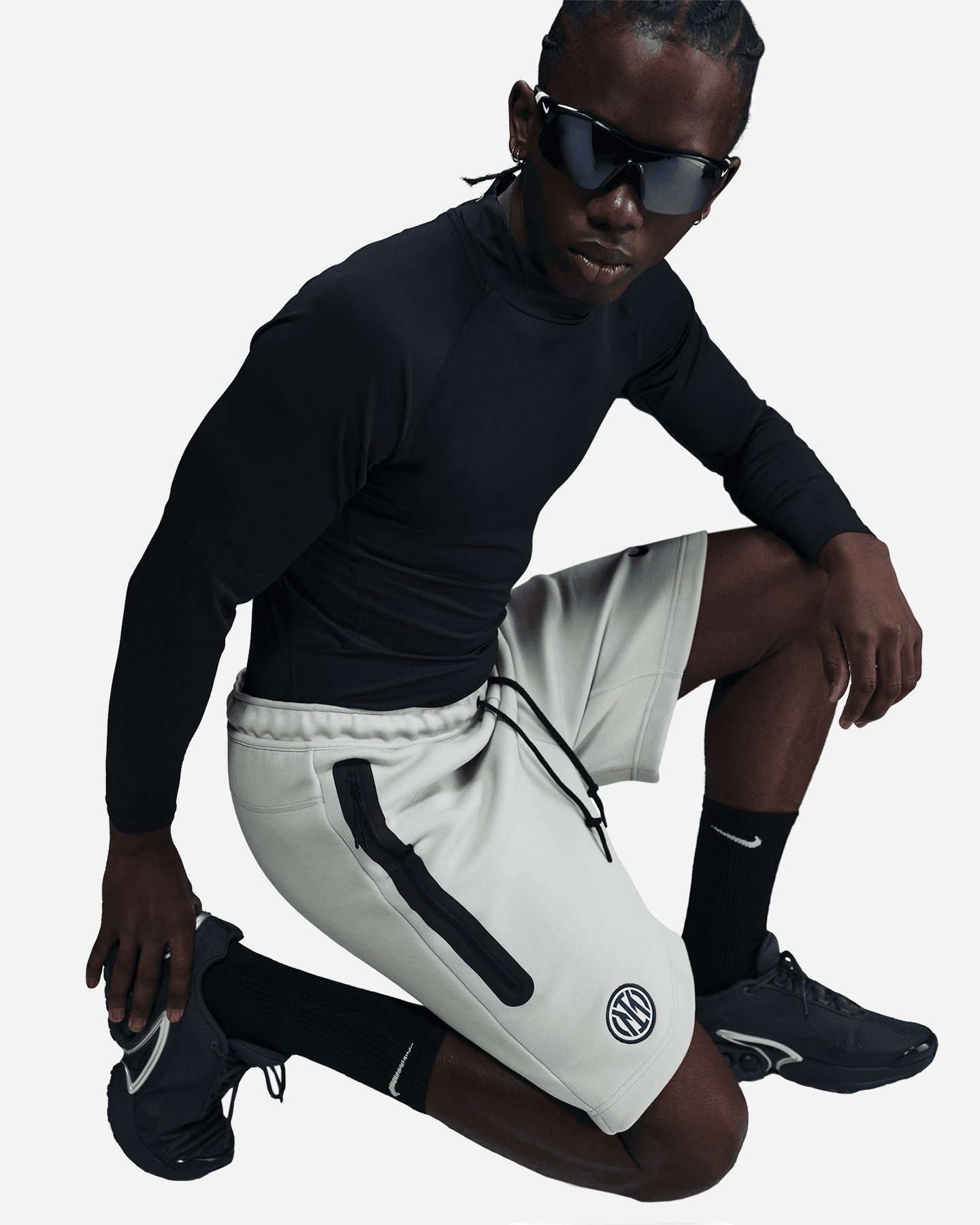 Abbigliamento calcio ufficiale NIKE INTER TECH FLEECE 25-26 M - Color mix - 4 | Cisalfa Sport