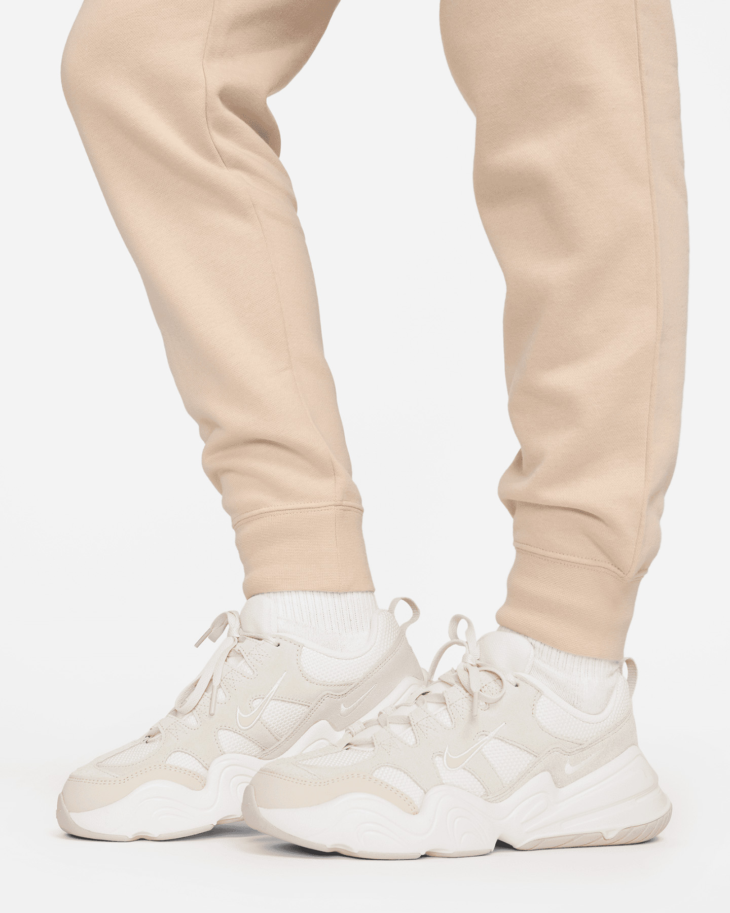 Pantalone NIKE CLUB W - Beige - 2 | Cisalfa Sport