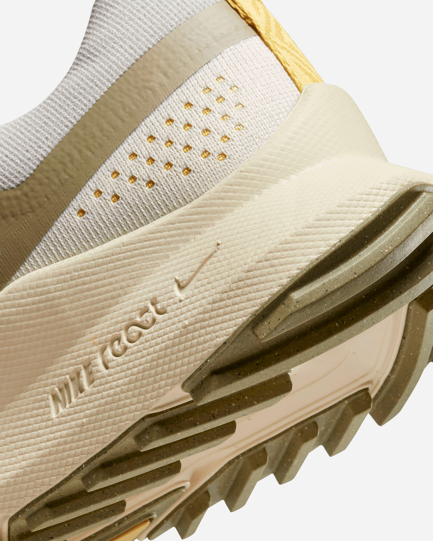 Scarpe trail NIKE REACT PEGASUS TRAIL 4 W - 23 | Cisalfa Sport