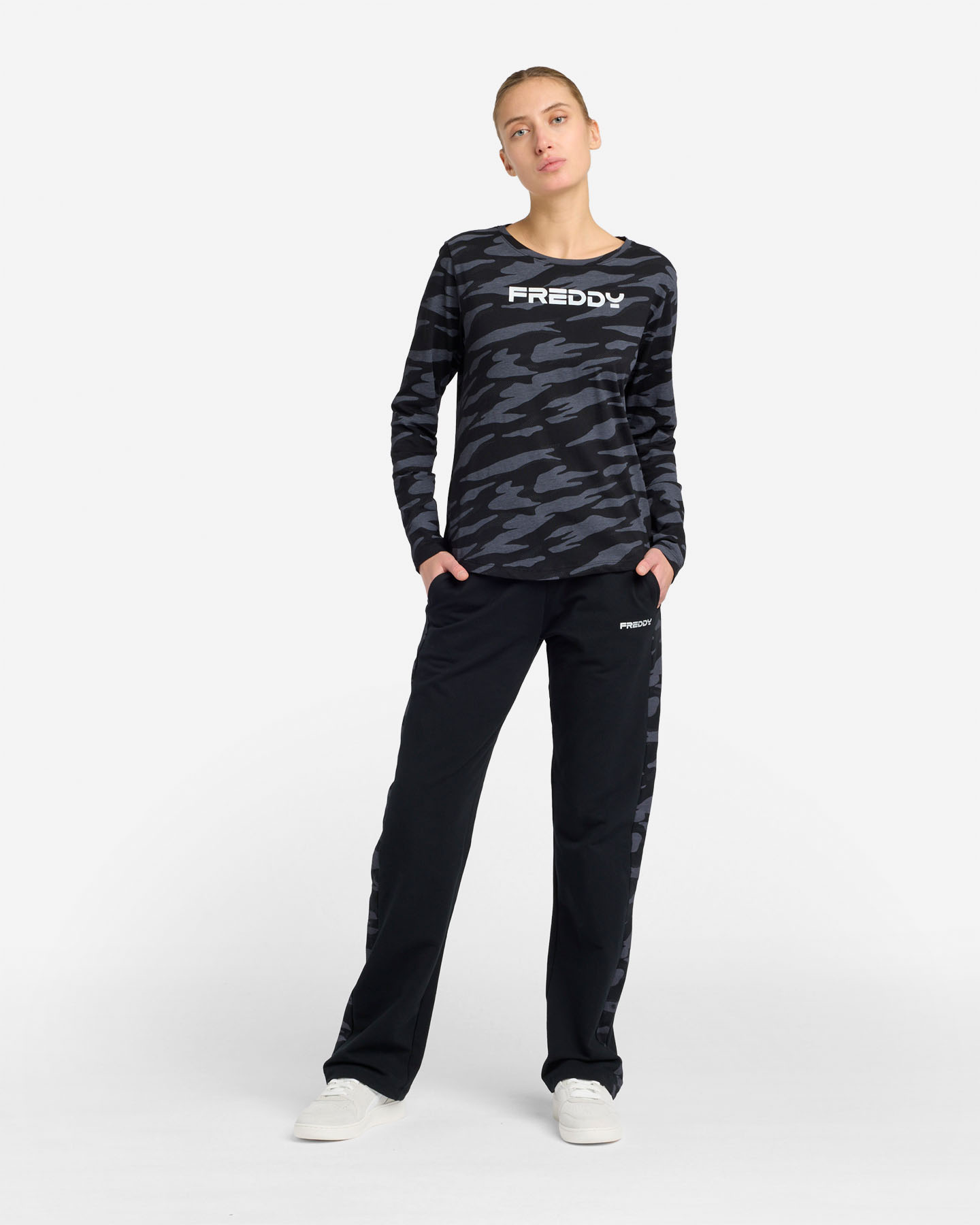 T-shirt FREDDY BIG LOGO OLOGRAFICO W - Nero - 4 | Cisalfa Sport