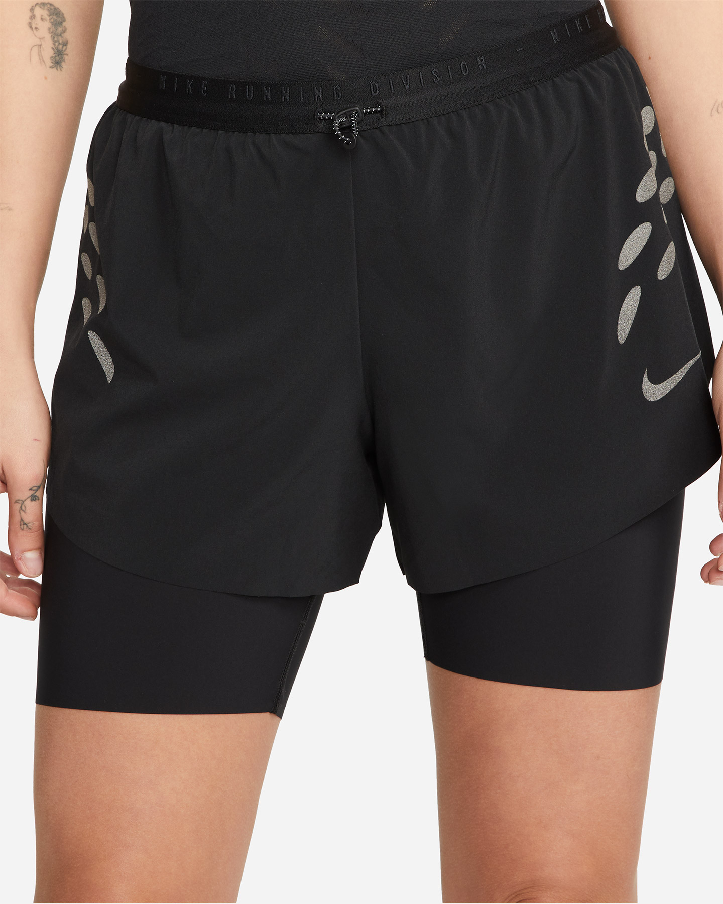 Short running NIKE DRI FIT RUN DIVISION 2IN1 W - Nero - 1 | Cisalfa Sport