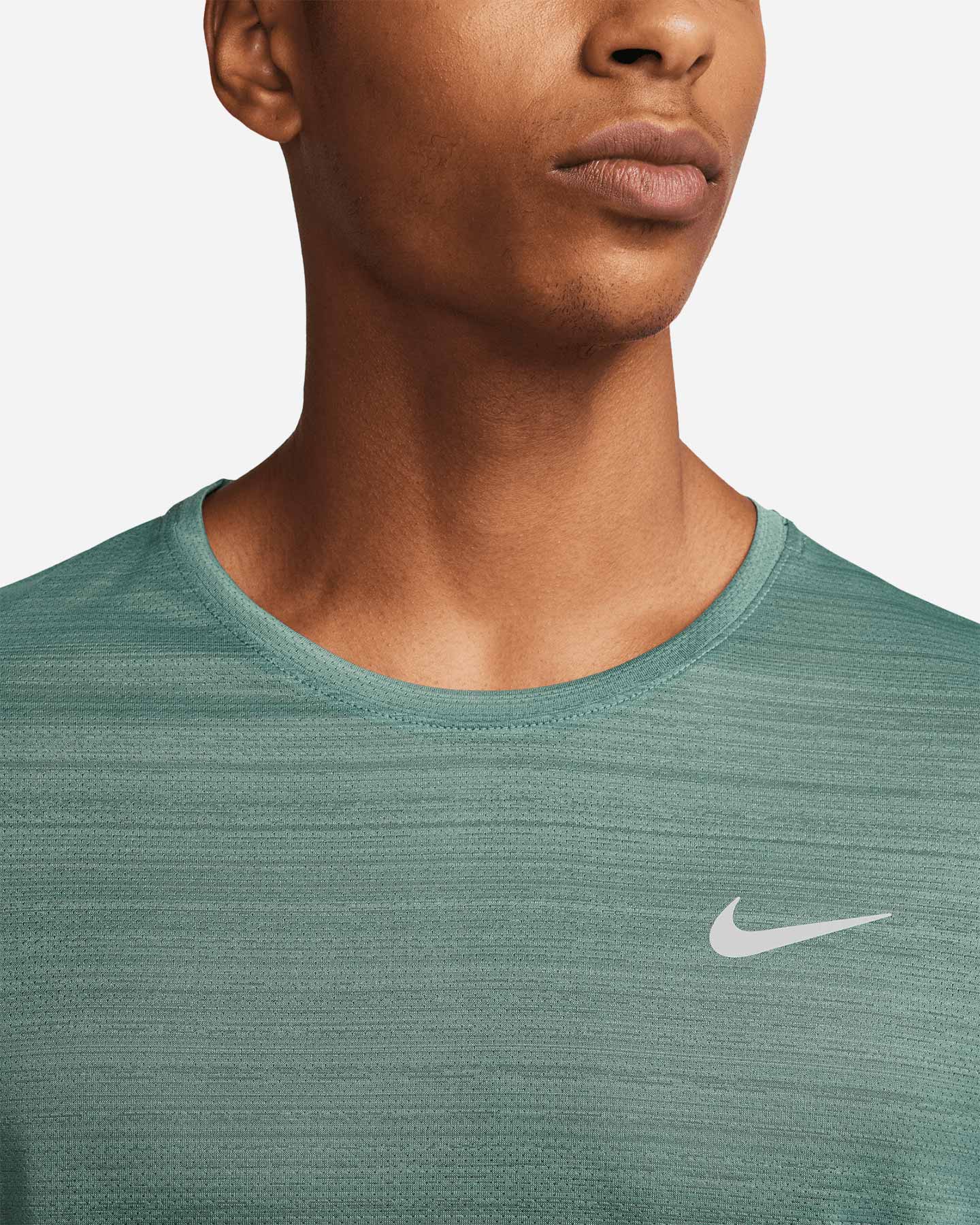 T-shirt running NIKE DRI FIT MILER M - Verde - 2 | Cisalfa Sport