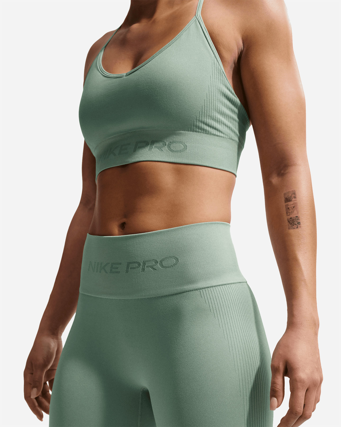 Short training NIKE SEAMLESS 5IN W - Verde - 3 | Cisalfa Sport