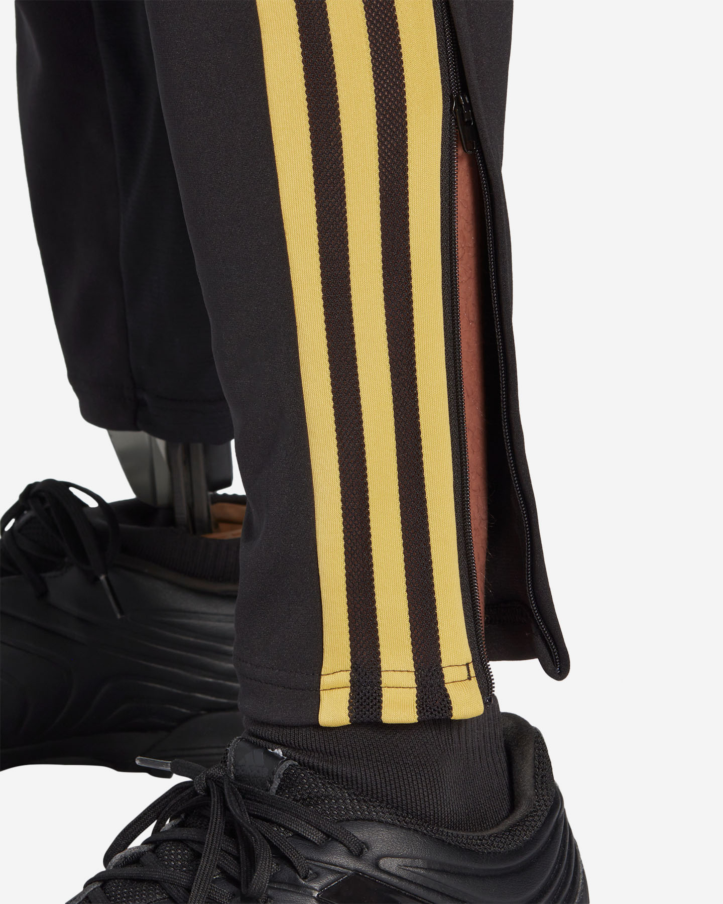 Abbigliamento calcio ufficiale ADIDAS TRAINING JUVENTUS 22-23 M - Nero - 4 | Cisalfa Sport