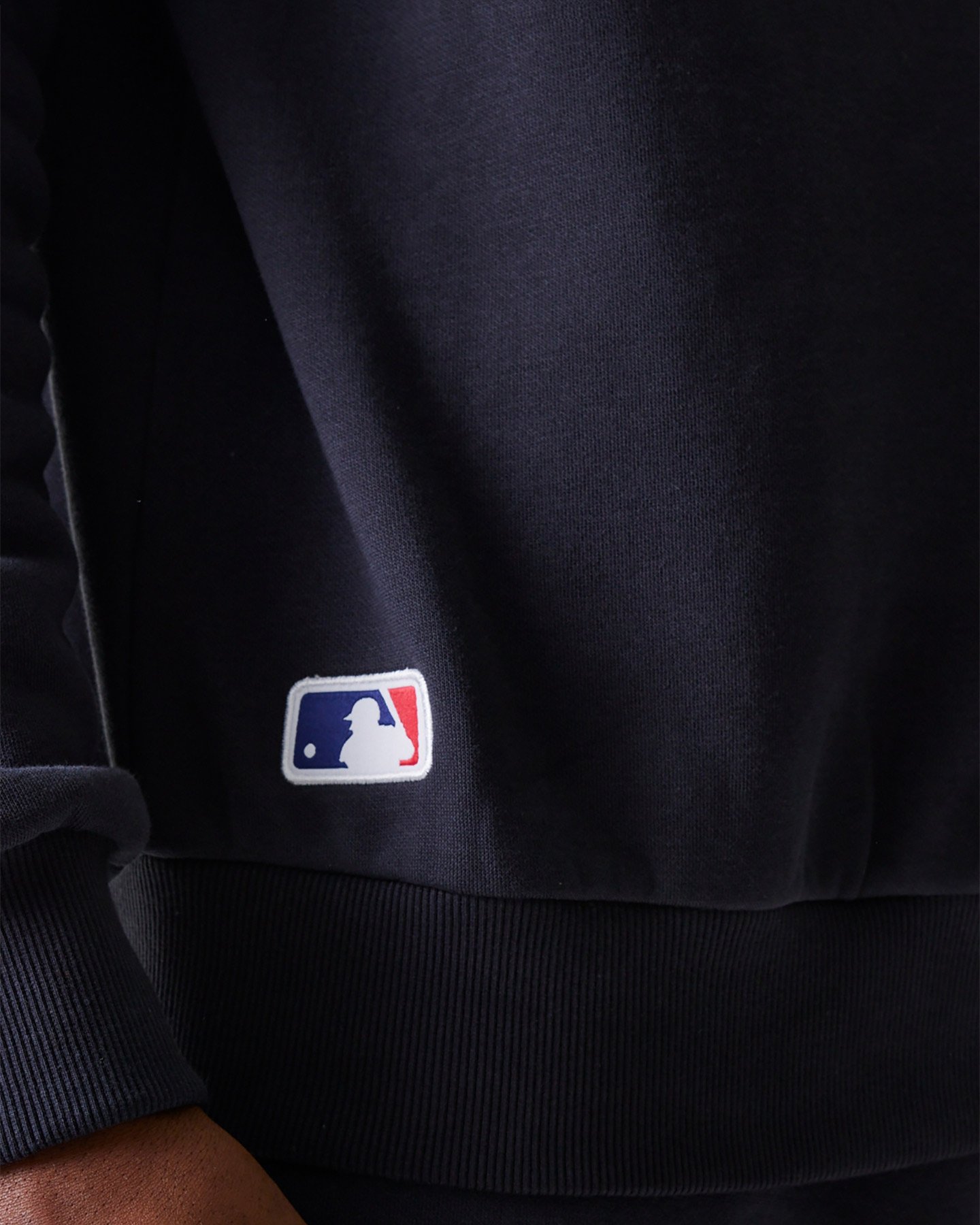 Felpa NEW ERA NEW YORK YANKEES MLB LEAGUE ESSENTIAL M - Blu Navy - 5 | Cisalfa Sport